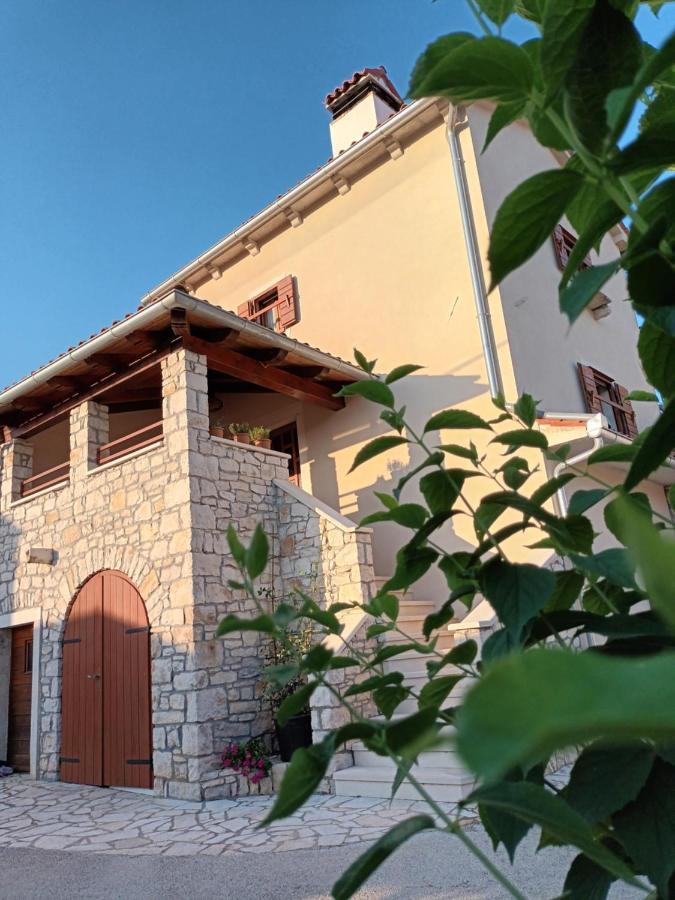 Guesthouse Marija Potpican Exterior photo