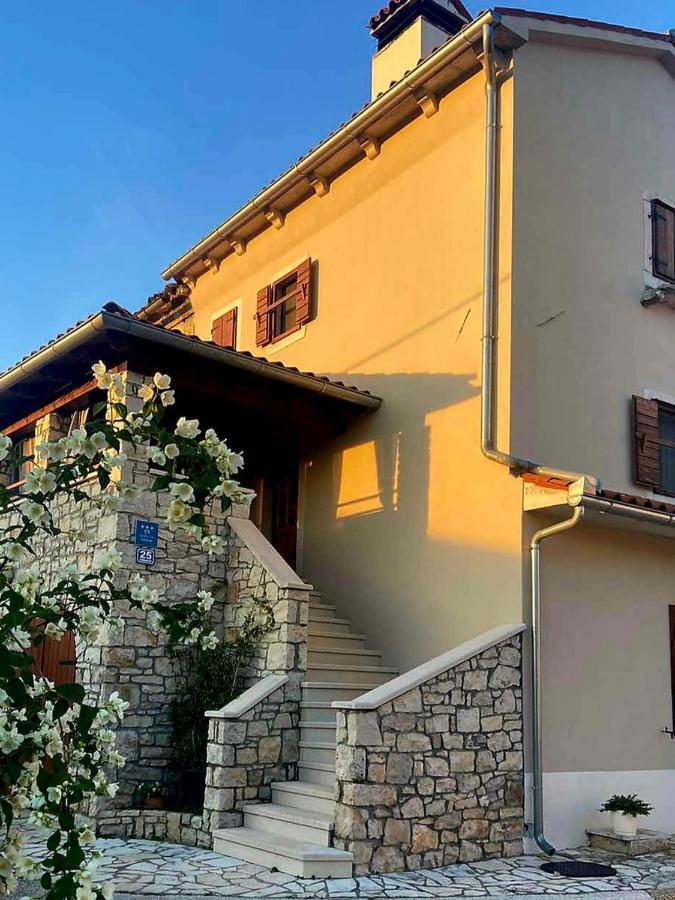 Guesthouse Marija Potpican Exterior photo